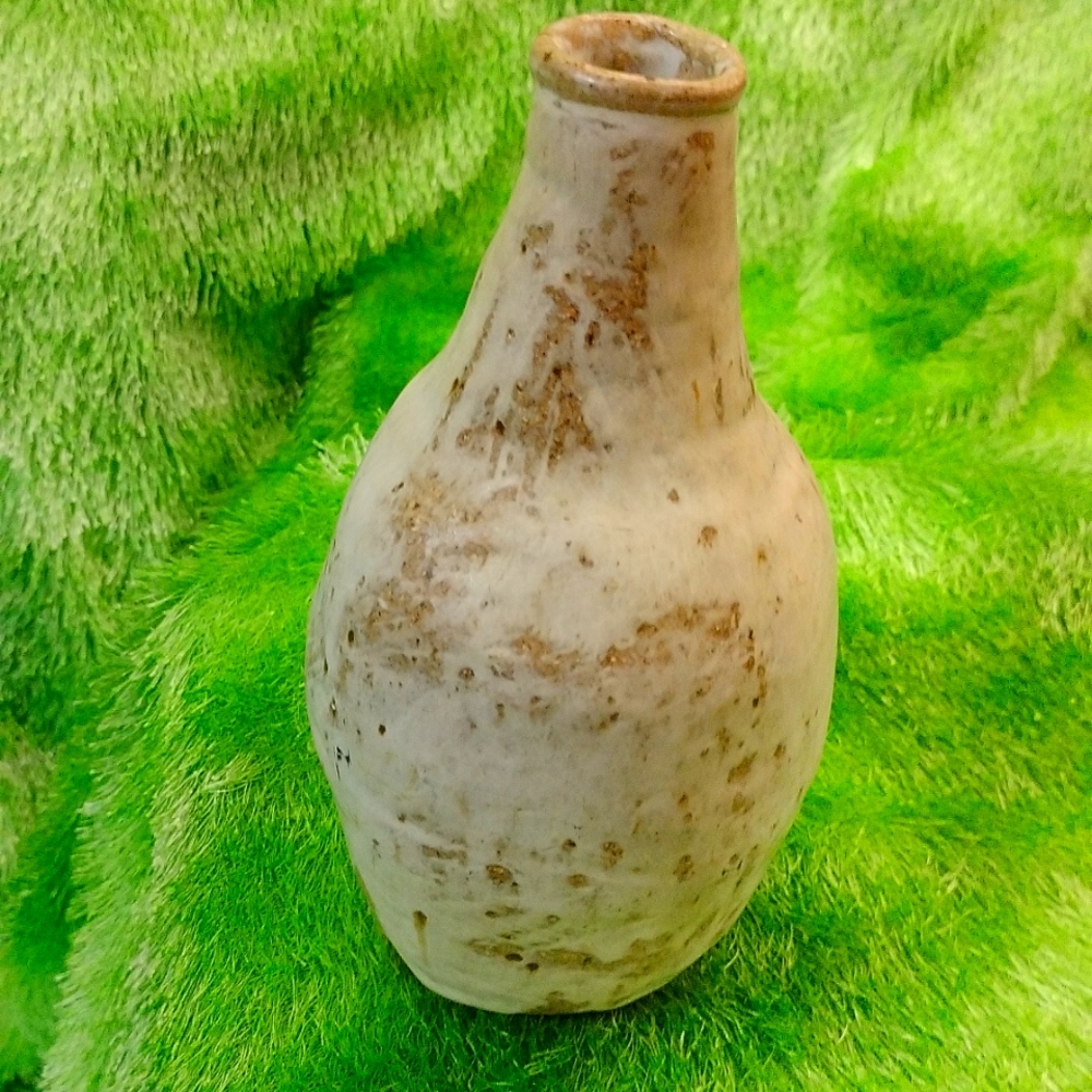 Vintage Vase 1977